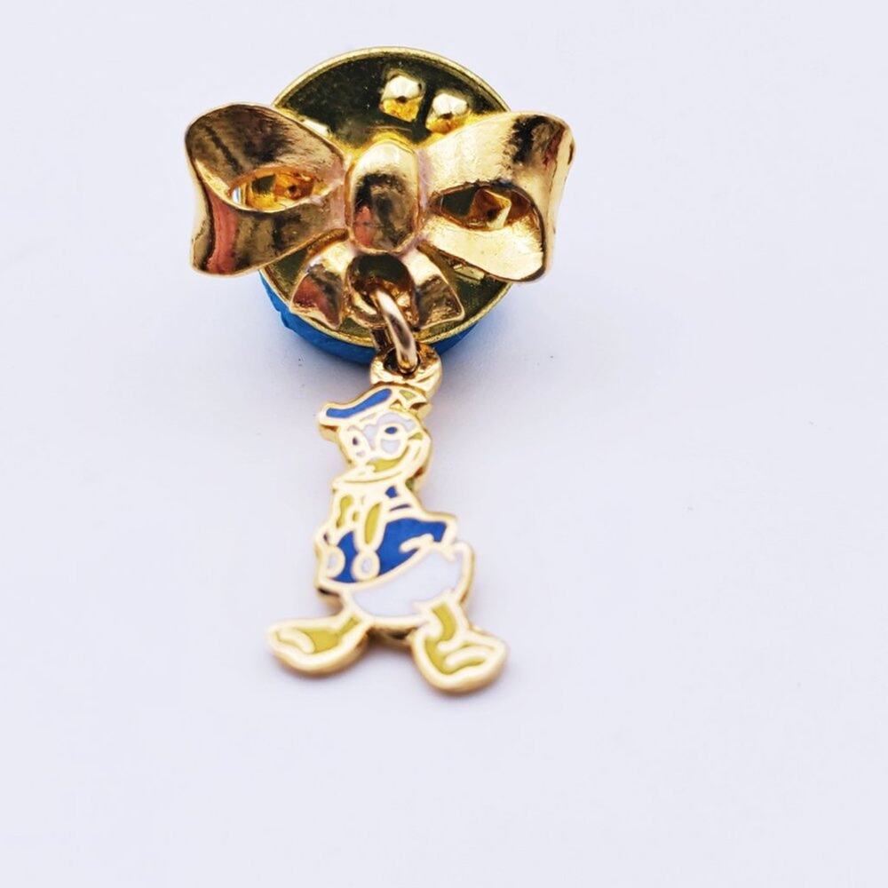 Vintage Walt Disney Productions Donald Duck Bow Pin - Picture 2 of 8